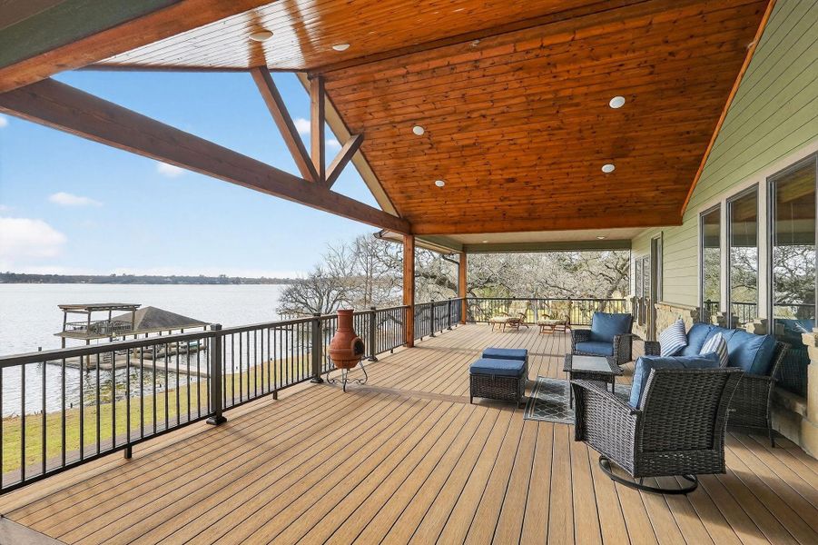 Exterior details and patio area of a home in , Franklin (Image 20).