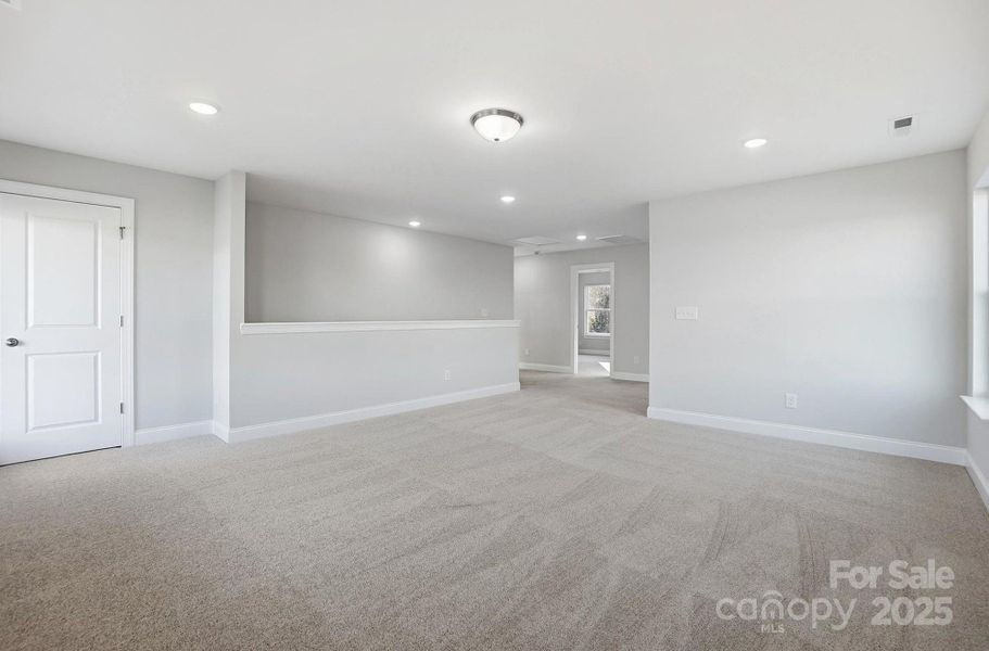 Spacious, unfurnished interior of a new home in Waterford Commons, Rock Hill (Image 23).
