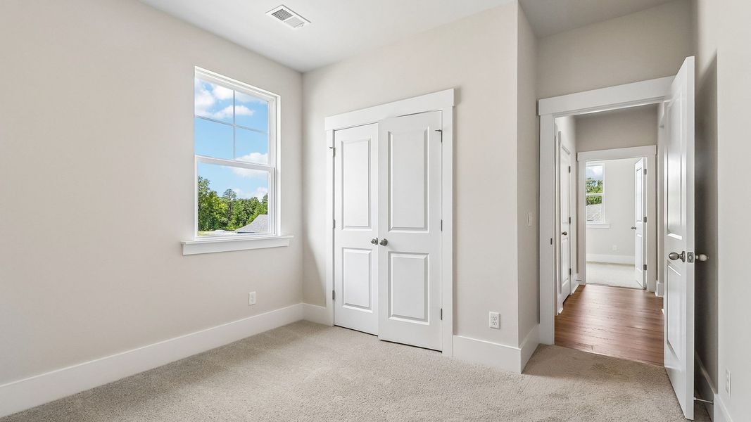Spacious, unfurnished interior of a new home in Shell Pointe, Gilbert (Image 24).
