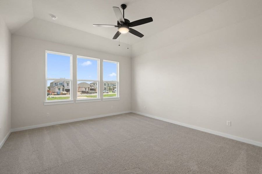 Spacious, unfurnished interior of a new home in Lariat, Liberty Hill (Image 38).