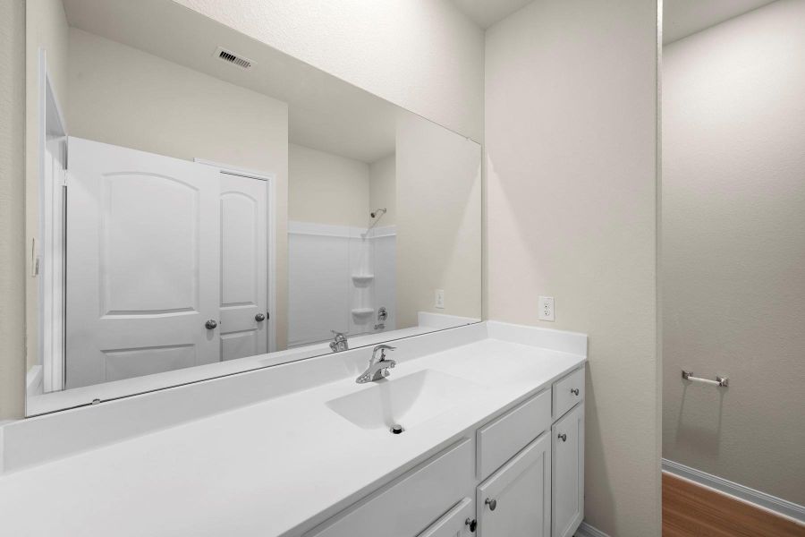 Furnished interior view inside a new home in Lago Mar, Texas City (Image 5). Furnished interior view inside a new home in Lago Mar, Texas City (Image 5).