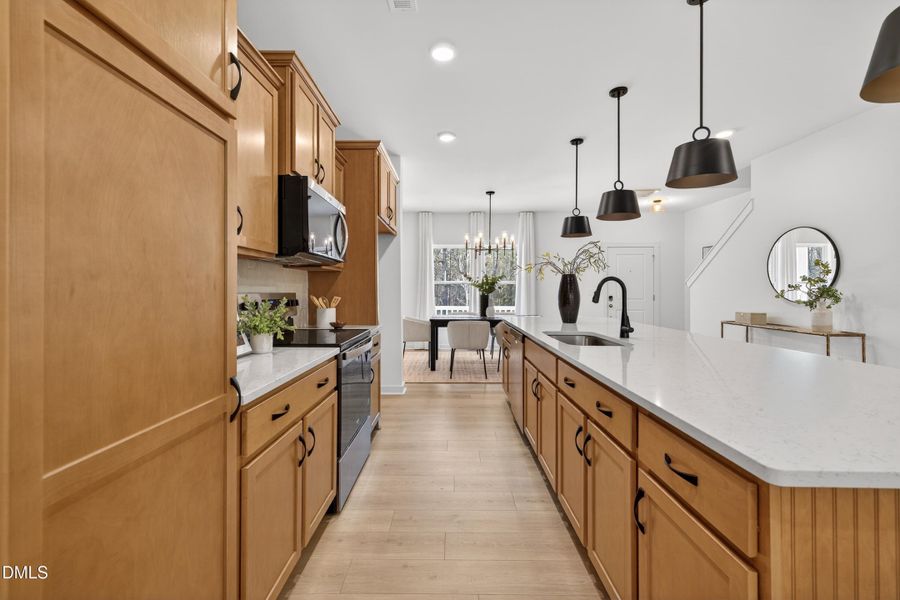 LRY 2483 Devin 2098 EC3 IO (7) LRY 2483 Devin 2098 EC3 IO (7)