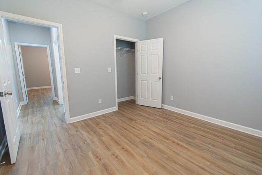Spacious, unfurnished interior of a new home in , Jefferson (Image 22).