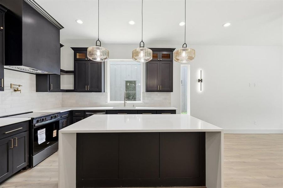 Furnished interior view inside a new home in , Bridgeport (Image 17).