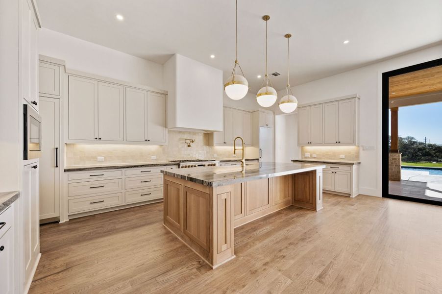 Furnished interior view inside a new home in Fleming Pointe, Fort Worth (Image 8).