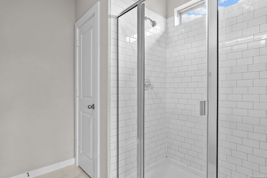 Close-up of interior finishes inside a home in Summerlin, San Antonio (Image 15).