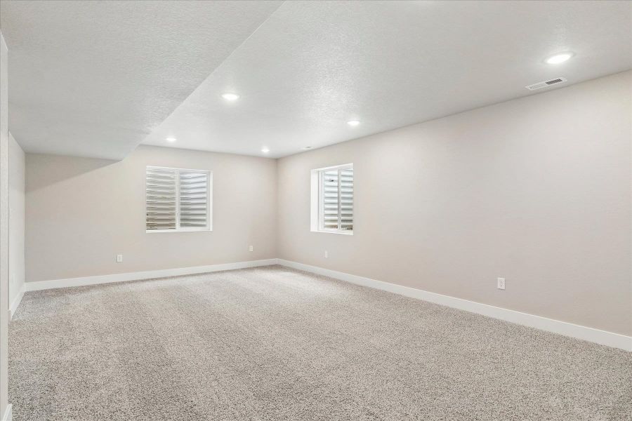 Spacious, unfurnished interior of a new home in Aspen Ranch, Fountain (Image 18). Spacious, unfurnished interior of a new home in Aspen Ranch, Fountain (Image 18).