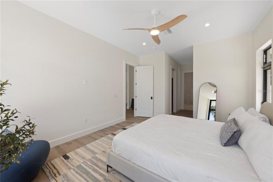 Furnished interior view inside a new home in , Bradenton (Image 35).