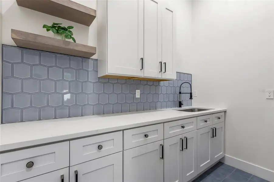 Furnished interior view inside a new home in , Winter Park (Image 11).