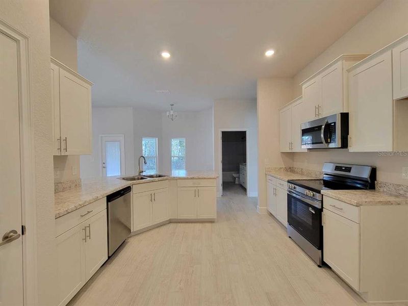 Furnished interior view inside a new home in Marion Oaks, Ocala (Image 10).