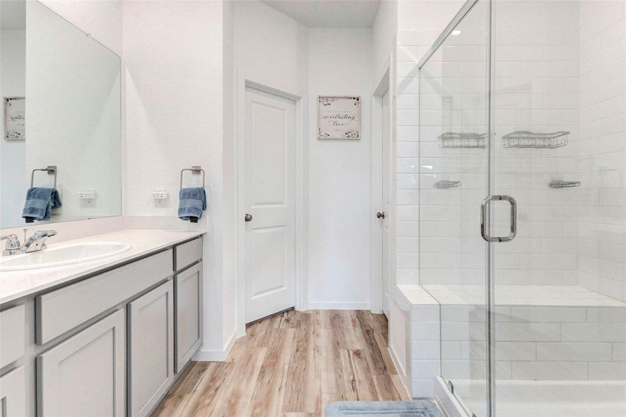 Furnished interior view inside a new home in , Baytown (Image 8).