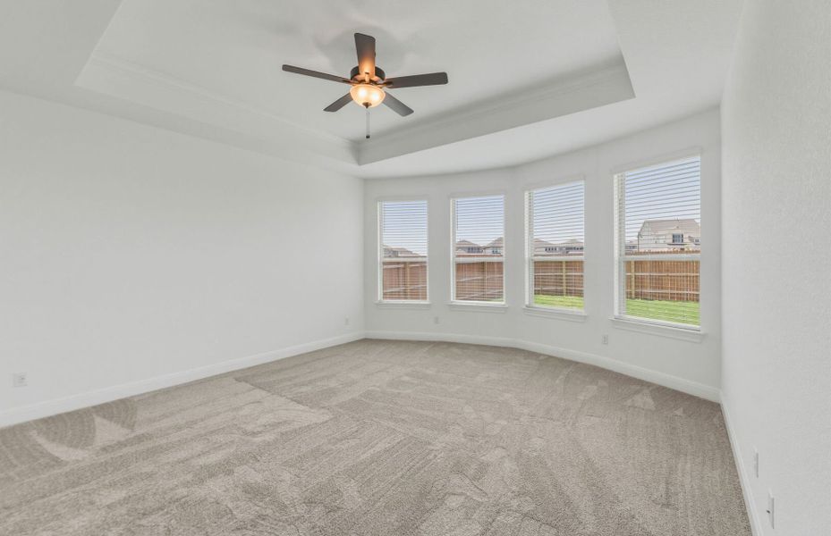 Representative unfurnished interior of a home built from the Woodland by Pulte Homes in Santa Rita Ranch, Liberty Hill (Image 18).