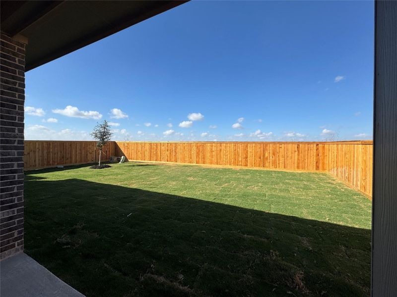 **Photos are a representation of the floor plan. This is not the actual homesite.**