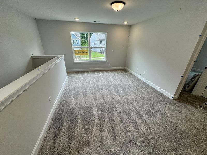 Spacious, unfurnished interior of a new home in Caldwell Forest, Charlotte (Image 9).