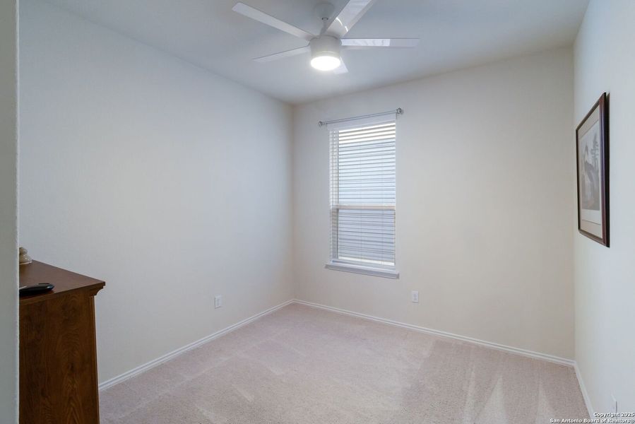 Spacious, unfurnished interior of a new home in Davis Ranch, San Antonio (Image 18).