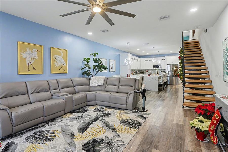 Furnished interior view inside a new home in , Pinellas Park (Image 7). Furnished interior view inside a new home in , Pinellas Park (Image 7).