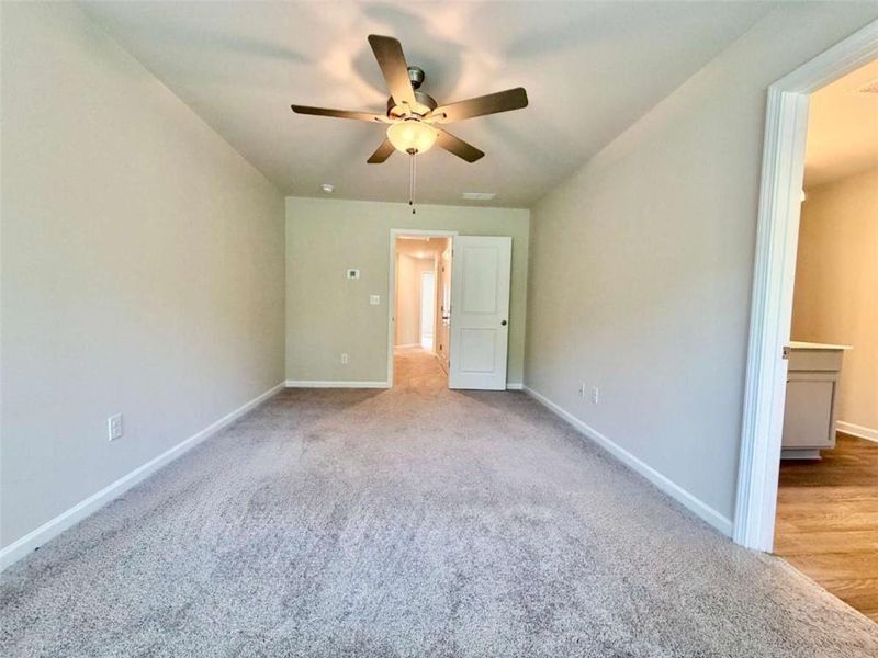 Spacious, unfurnished interior of a new home in , Hoschton (Image 24).