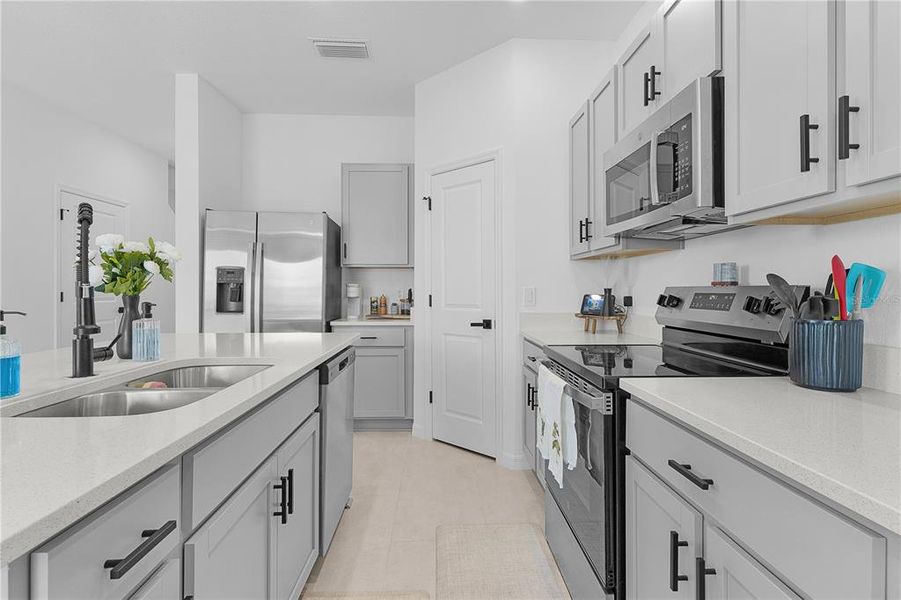 Furnished interior view inside a new home in Waterstone, Groveland (Image 13).