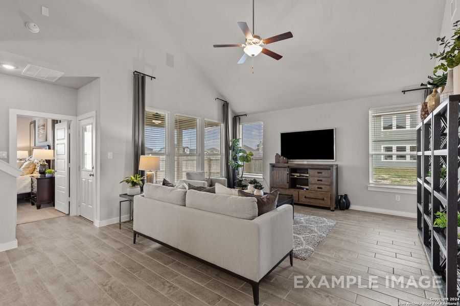 Furnished interior view inside a new home in Hannah Heights, Seguin (Image 9).
