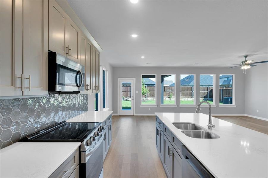 Furnished interior view inside a new home in Mercer Meadows, Royse City (Image 7). Furnished interior view inside a new home in Mercer Meadows, Royse City (Image 7).