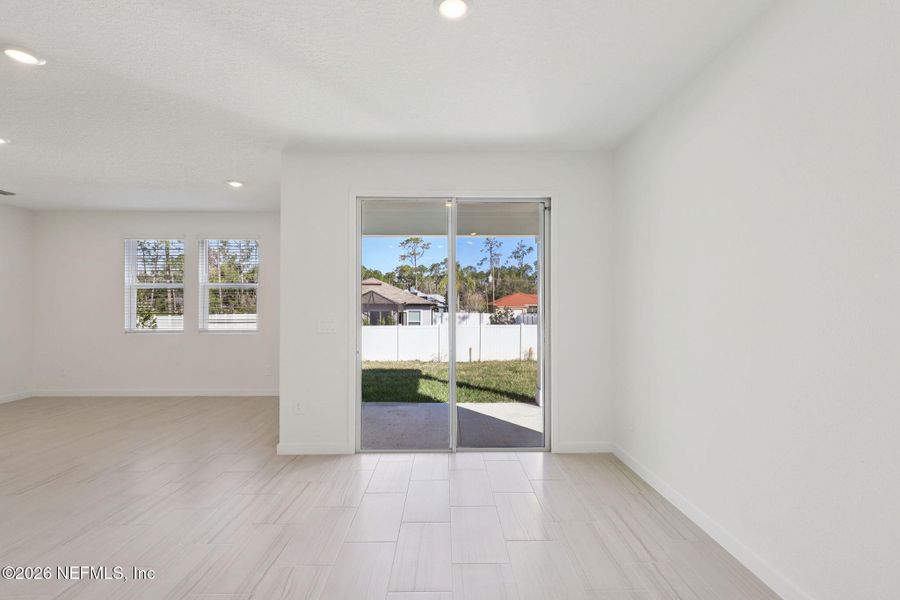 Spacious, unfurnished interior of a new home in , Palm Coast (Image 18).