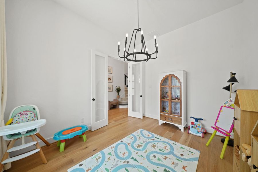 Furnished interior view inside a new home in Sienna, Missouri City (Image 38). Furnished interior view inside a new home in Sienna, Missouri City (Image 38).