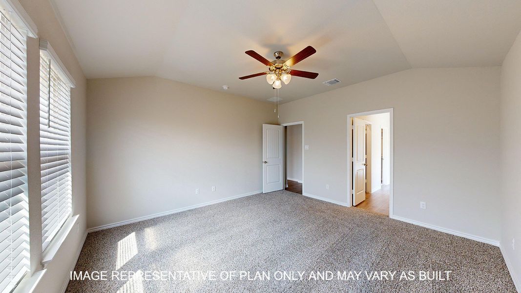 Spacious, unfurnished interior of a new home in Three Creeks - Colt Creek, Belton (Image 16).