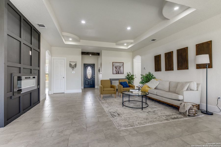 Furnished interior view inside a new home in , Atascosa (Image 13).