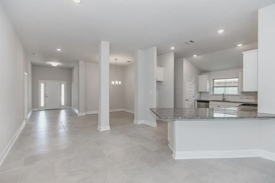Spacious, unfurnished interior of a new home in Bayou Maison, Dickinson (Image 9). Spacious, unfurnished interior of a new home in Bayou Maison, Dickinson (Image 9).