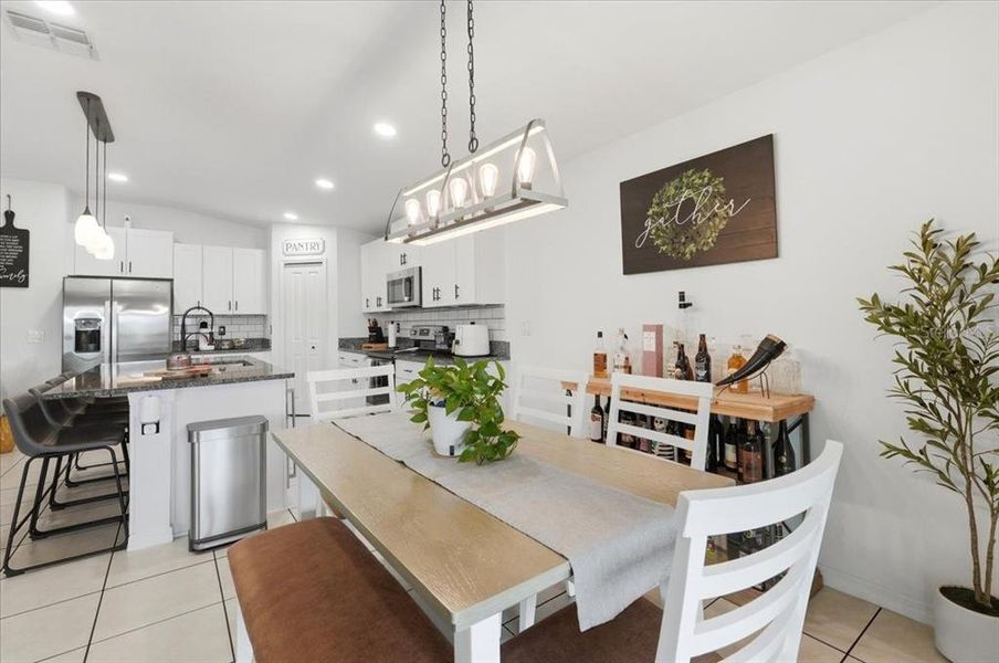 Furnished interior view inside a new home in , Lakeland (Image 16).