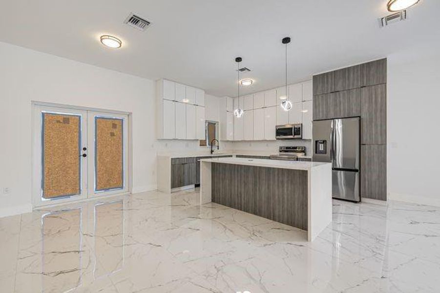 Furnished interior view inside a new home in , Fort Lauderdale (Image 6). Furnished interior view inside a new home in , Fort Lauderdale (Image 6).