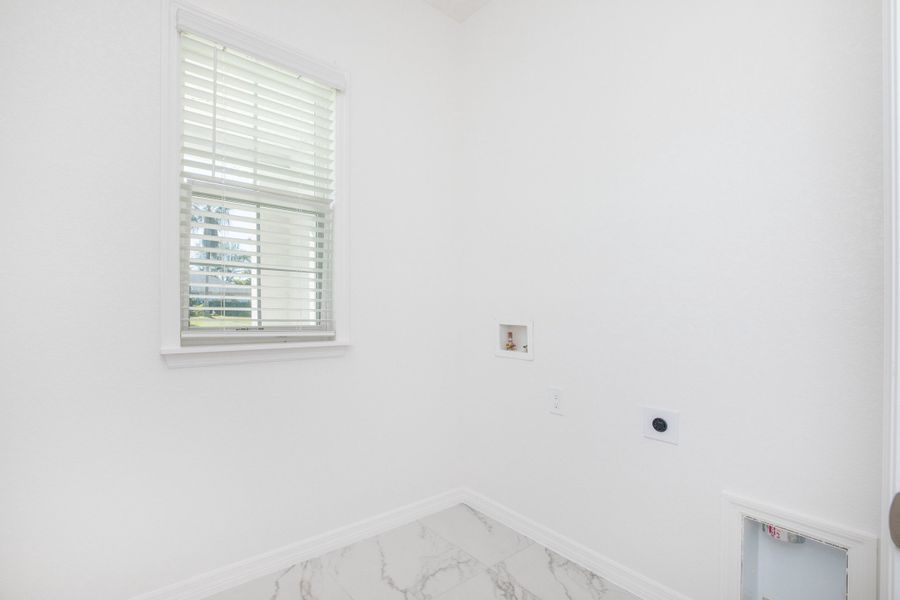 Representative unfurnished interior of a home built from the Clearwater by Maronda Homes in Vero Lake Estates, Sebastian (Image 18). Representative unfurnished interior of a home built from the Clearwater by Maronda Homes in Vero Lake Estates, Sebastian (Image 18).