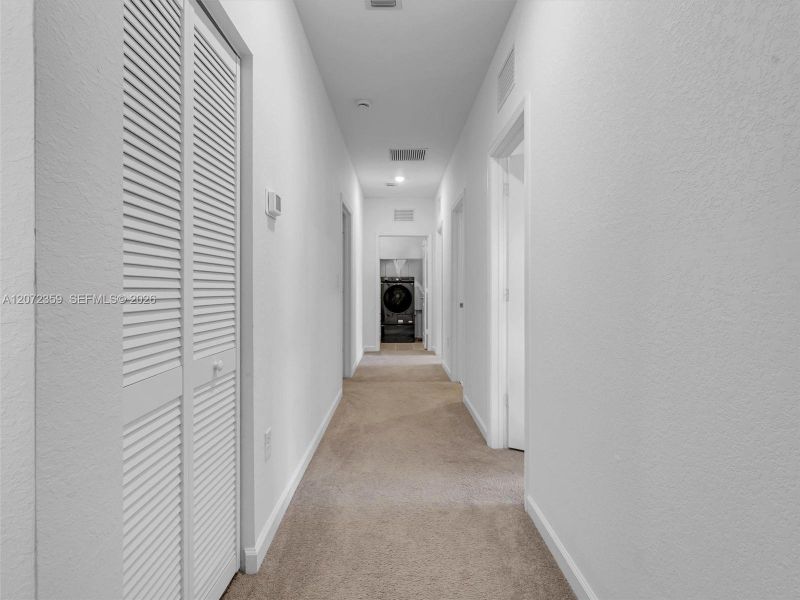 Spacious, unfurnished interior of a new home in , Homestead (Image 25).