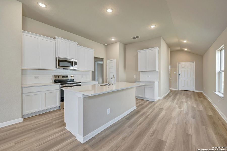 Furnished interior view inside a new home in Park Place, New Braunfels (Image 12).