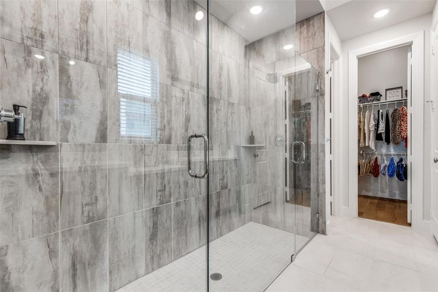 Furnished interior view inside a new home in Mantua Point, Van Alstyne (Image 26).