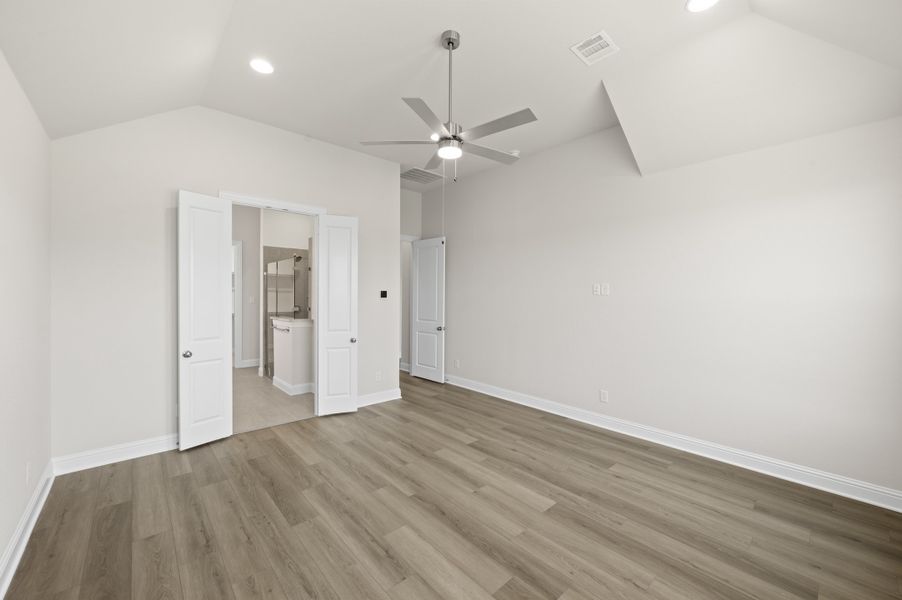 Spacious, unfurnished interior of a new home in Redden Farms, Midlothian (Image 27). Spacious, unfurnished interior of a new home in Redden Farms, Midlothian (Image 27).