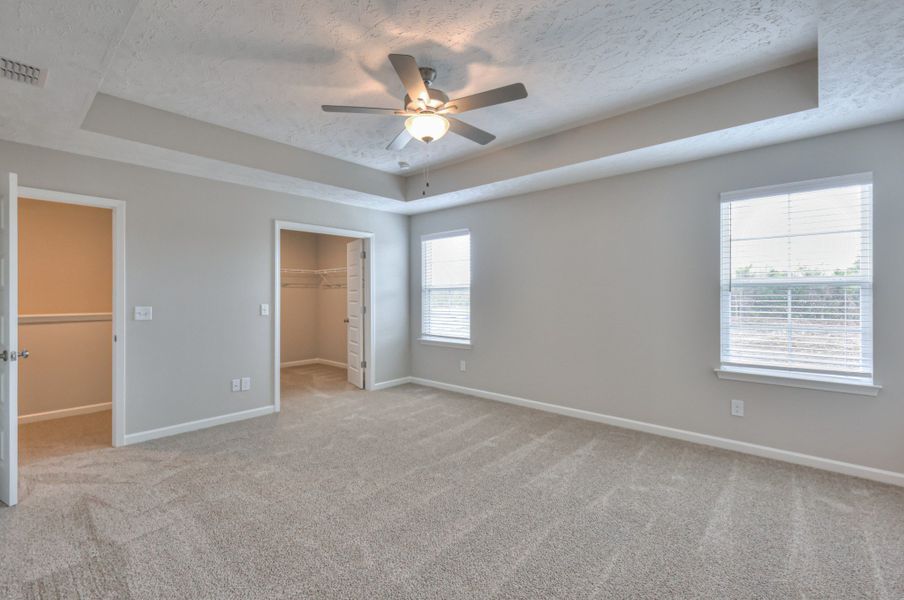 Spacious, unfurnished interior of a new home in Jackson Towne, Murfreesboro (Image 12).