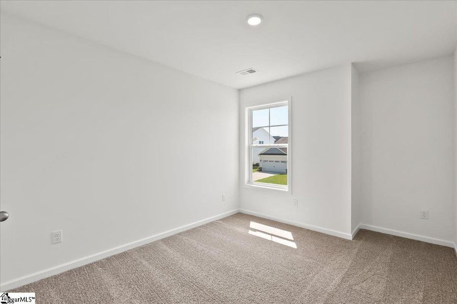 Spacious, unfurnished interior of a new home in Halton Oaks, Spartanburg (Image 21). Spacious, unfurnished interior of a new home in Halton Oaks, Spartanburg (Image 21).