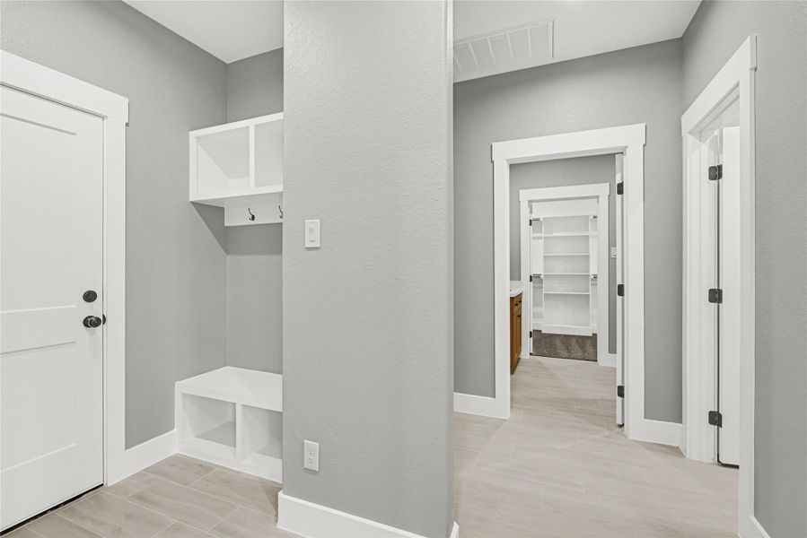 Spacious, unfurnished interior of a new home in , Plantersville (Image 27).