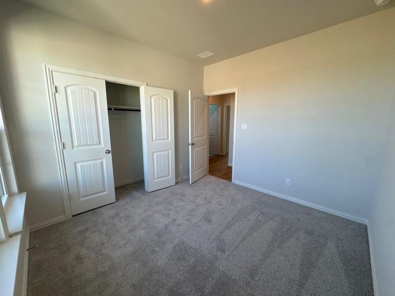 Spacious, unfurnished interior of a new home in Fairview Meadows, New Fairview (Image 10).