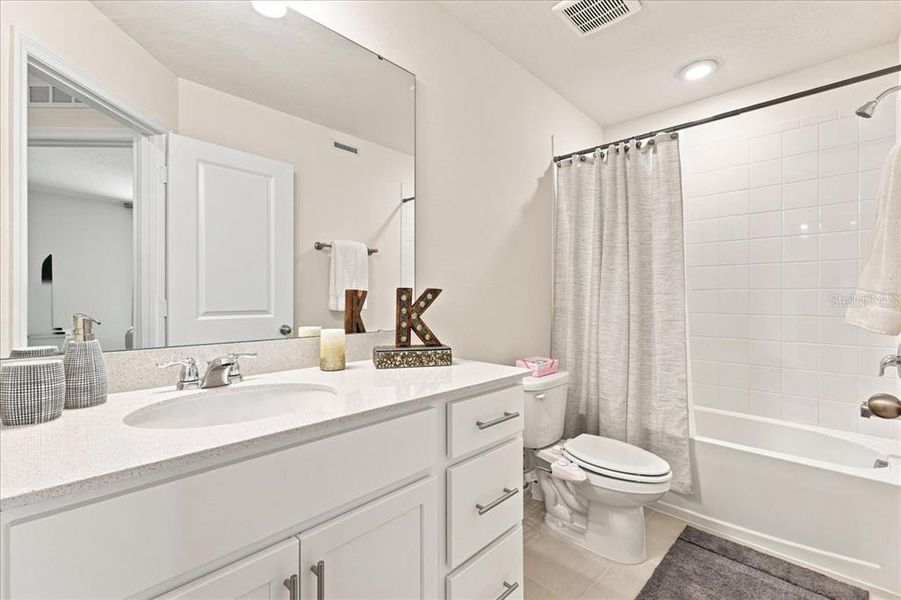Furnished interior view inside a new home in Towns at Riverwalk, Sanford (Image 27). Furnished interior view inside a new home in Towns at Riverwalk, Sanford (Image 27).