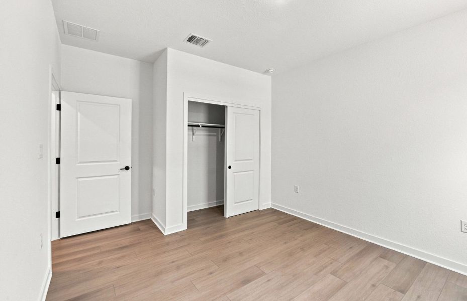Spacious, unfurnished interior of a new home in Del Webb Austin at Lost Pines, Bastrop (Image 20).