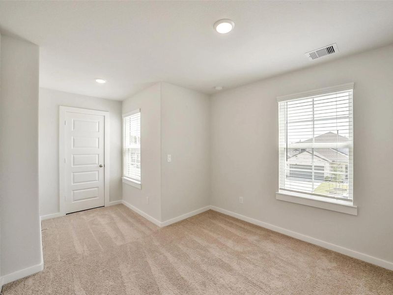 Spacious, unfurnished interior of a new home in Lakes at Black Oak, Magnolia (Image 32). Spacious, unfurnished interior of a new home in Lakes at Black Oak, Magnolia (Image 32).