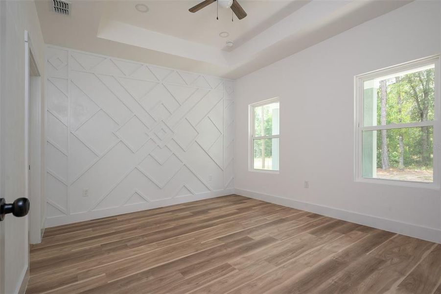 Spacious, unfurnished interior of a new home in , Williston (Image 22).