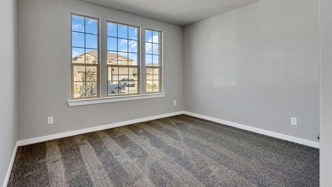 Spacious, unfurnished interior of a new home in Northwest Passage, Midland (Image 17). Spacious, unfurnished interior of a new home in Northwest Passage, Midland (Image 17).