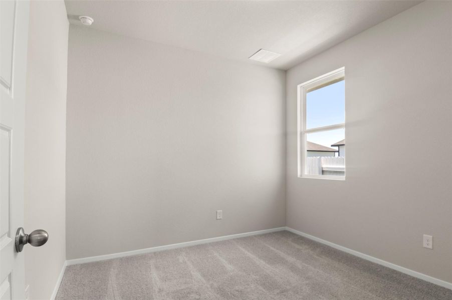 Spacious, unfurnished interior of a new home in Casetta Ranch, Kyle (Image 11).