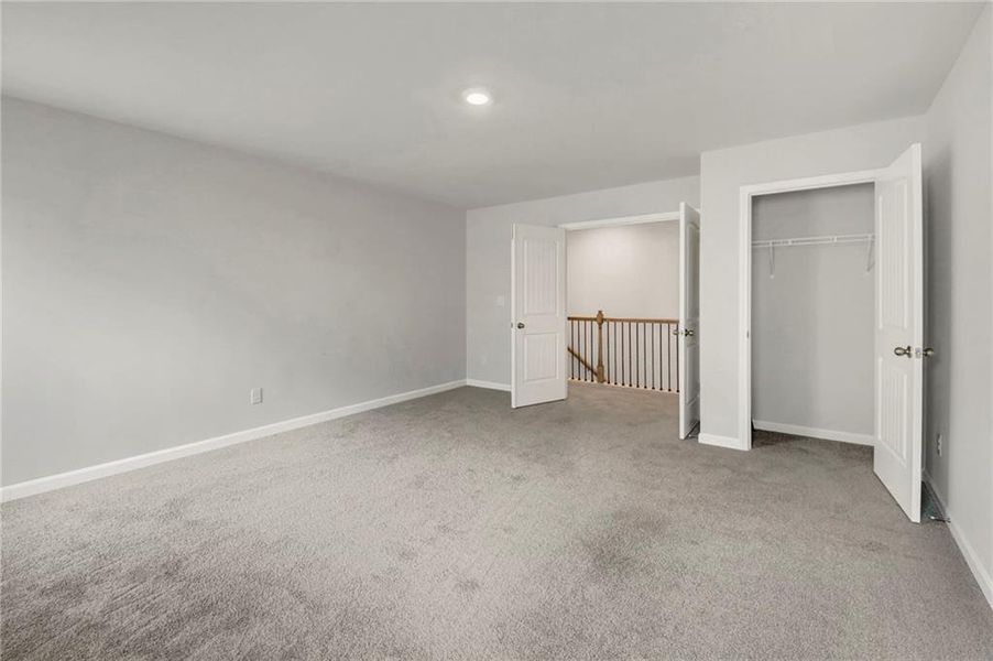 Spacious, unfurnished interior of a new home in Butner Estates, College Park (Image 30).
