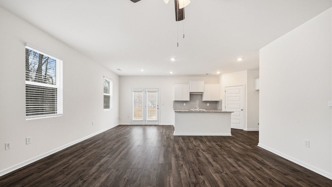 Spacious, unfurnished interior of a new home in Echo Glen, Stockbridge (Image 10).