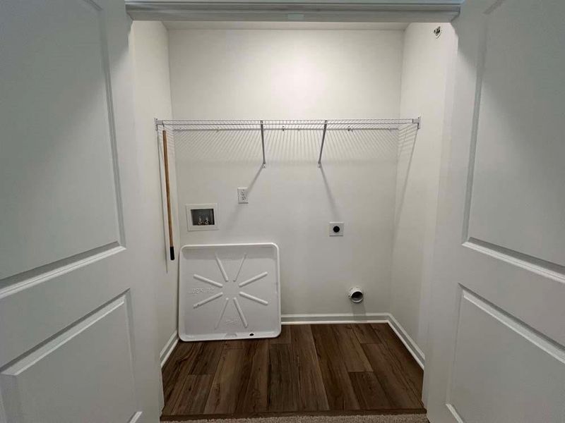 Spacious, unfurnished interior of a new home in Laurelwood, Douglasville (Image 13).