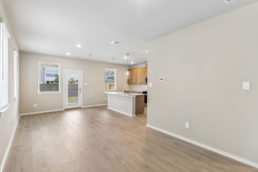 Spacious, unfurnished interior of a new home in Parkway Commons - City Series, Missouri City (Image 21).